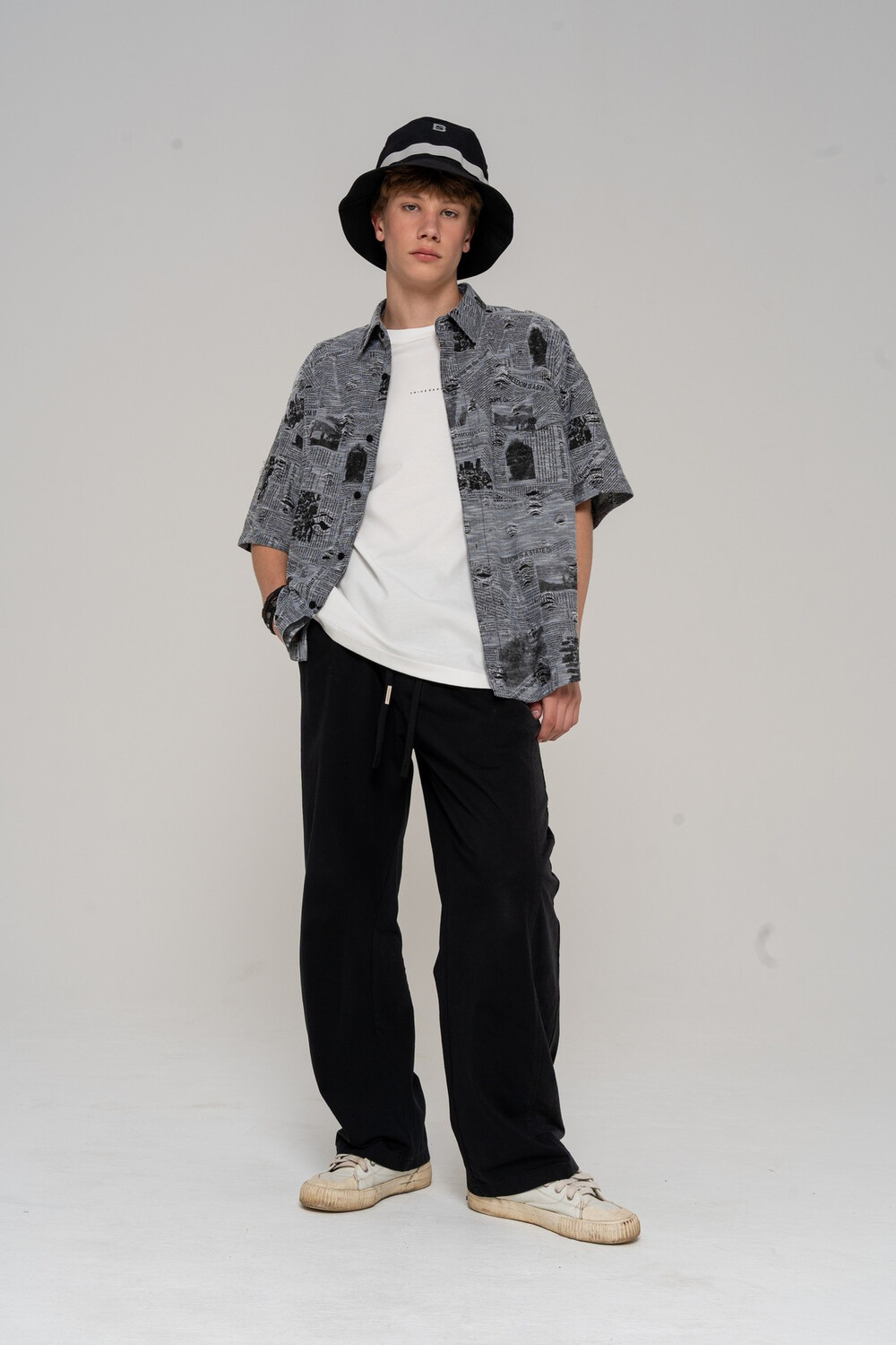 Брюки черные для мальчика 140-170